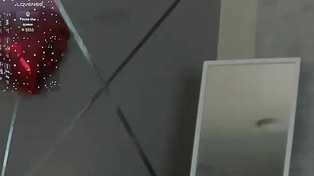 Snapshot of miss__evelyne chatting on February 2026 01:35:02 AM miss evelyne online show from February 2026 01:35:02 AM