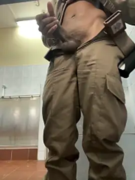 Snapshot of Thirdleg109 chatting on March 2026 06:43:02 AM Thirdleg109 online show from March 2026 06:43:02 AM