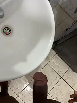 Snapshot of Sweetboy2939 chatting on February 2026 02:20:02 PM Sweetboy2939 online show from February 2026 02:20:02 PM