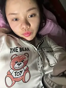 leo-kitty online show from December 2025 01:51:01 PM