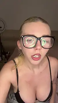 MonaNoire online show from January 2026 12:42:01 PM