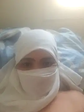 Snapshot of katiyvy chatting on December 2025 04:46:02 PM katiyvy online show from December 2025 04:46:02 PM