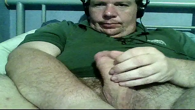 Snapshot of mrhardcock12 chatting on March 2026 09:11:01 PM mrhardcock12 online show from March 2026 09:11:01 PM