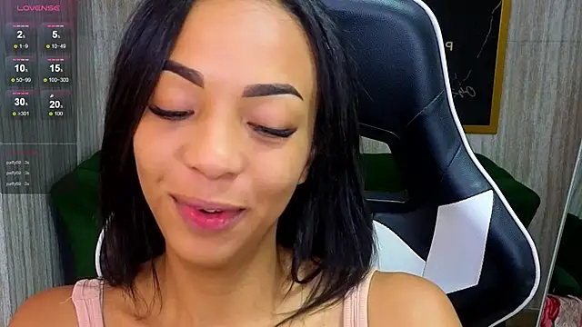 Snapshot of luna_meow_t chatting on January 2026 03:00:02 AM luna meow t online show from January 2026 03:00:02 AM