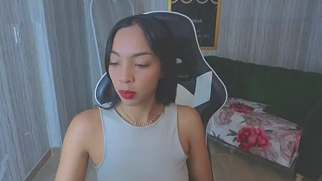 Snapshot of luna_meow_t chatting on February 2026 08:03:02 PM luna meow t online show from February 2026 08:03:02 PM