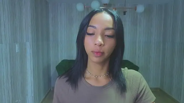 Snapshot of luna_meow_t chatting on February 2026 12:19:01 PM luna meow t online show from February 2026 12:19:01 PM