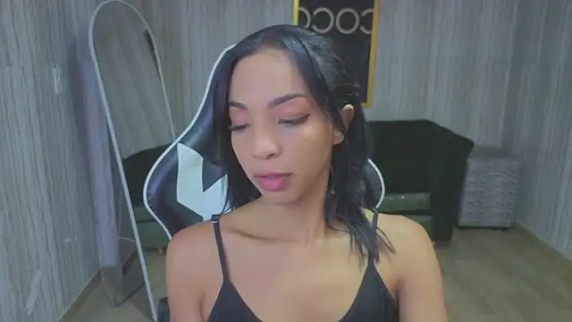 Snapshot of luna_meow_t chatting on February 2026 08:04:02 PM luna meow t online show from February 2026 08:04:02 PM