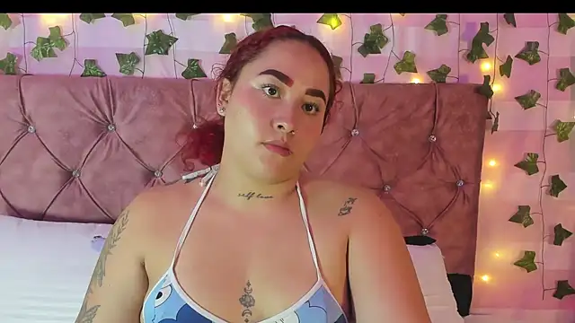 Snapshot of Ayla-marttinez chatting on February 2026 01:48:02 AM Ayla-marttinez online show from February 2026 01:48:02 AM