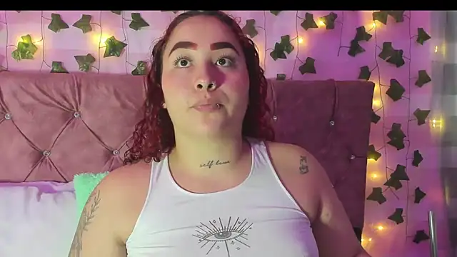 Snapshot of Ayla-marttinez chatting on February 2026 12:52:02 AM Ayla-marttinez online show from February 2026 12:52:02 AM