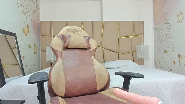 Snapshot of Jadde_Greyy_ chatting on January 2026 02:37:02 AM Jadde Greyy online show from January 2026 02:37:02 AM