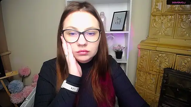 Snapshot of LiliaErmi chatting on December 2025 05:57:01 AM LiliaErmi online show from December 2025 05:57:01 AM