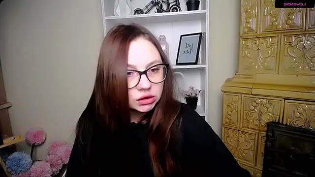 Snapshot of LiliaErmi chatting on January 2026 10:30:02 AM LiliaErmi online show from January 2026 10:30:02 AM