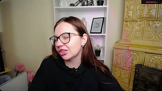 Snapshot of LiliaErmi chatting on January 2026 10:53:01 AM LiliaErmi online show from January 2026 10:53:01 AM