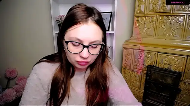 Snapshot of LiliaErmi chatting on January 2026 04:22:02 PM LiliaErmi online show from January 2026 04:22:02 PM