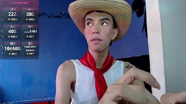 Juan Gomezz26 online show from June 2026 08:51:01 PM