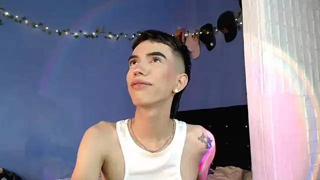 Juan Gomezz26 online show from July 2026 10:44:02 PM