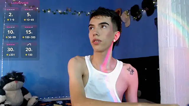 Juan Gomezz26 online show from July 2026 10:03:01 PM