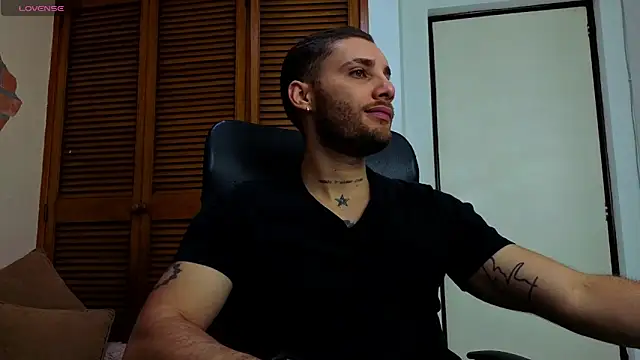 Snapshot of King_meruem chatting on January 2026 01:13:02 PM King meruem online show from January 2026 01:13:02 PM