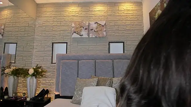 Snapshot of LanaRouse chatting on December 2025 12:35:02 PM LanaRouse online show from December 2025 12:35:02 PM