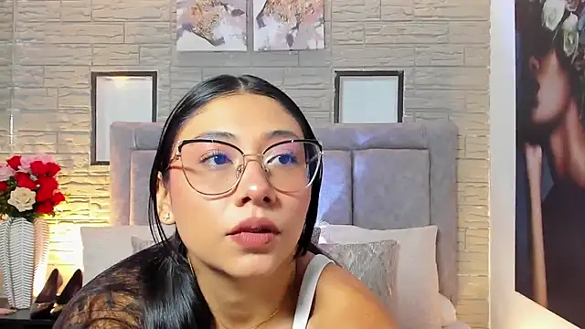 Snapshot of LanaRouse chatting on February 2026 09:55:01 PM LanaRouse online show from February 2026 09:55:01 PM