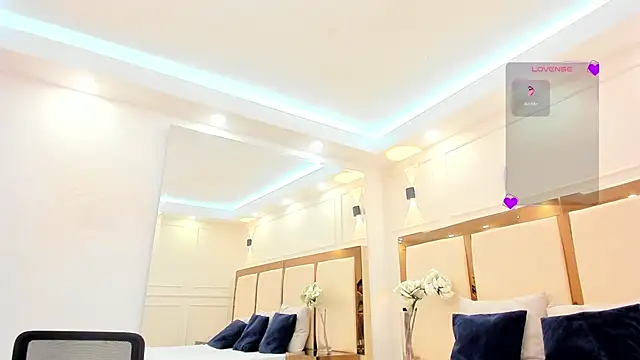 Snapshot of keyla_knowles chatting on December 2025 02:02:02 PM keyla knowles online show from December 2025 02:02:02 PM