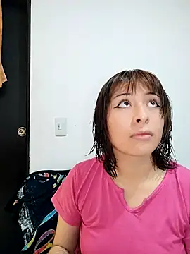 ZarayNero online show from February 2026 03:32:01 PM