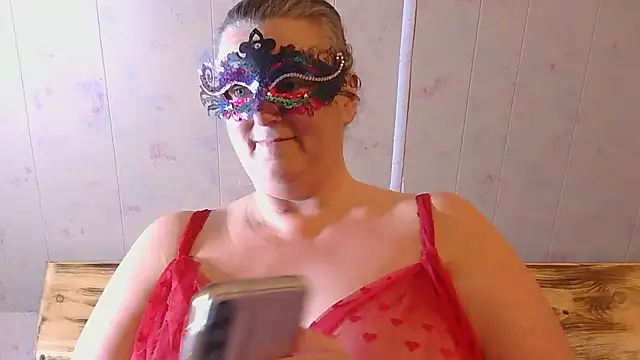 MommaBear5676 online show from January 2026 07:41:01 PM