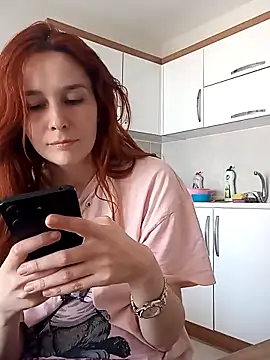 Snapshot of Atwsliiikizilll chatting on April 2026 12:29:02 PM Atwsliiikizilll online show from April 2026 12:29:02 PM