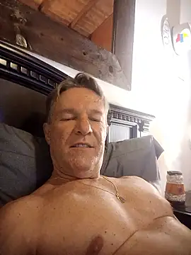 Snapshot of TommyLopez chatting on January 2026 03:33:01 AM TommyLopez online show from January 2026 03:33:01 AM