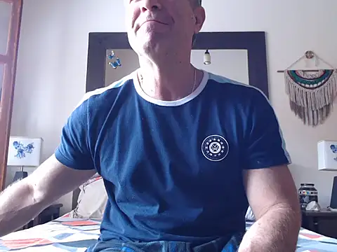 Snapshot of TommyLopez chatting on February 2026 03:42:01 PM TommyLopez online show from February 2026 03:42:01 PM