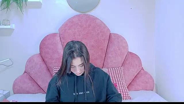 Snapshot of Miia_Anderson chatting on February 2026 11:42:01 AM Miia Anderson online show from February 2026 11:42:01 AM