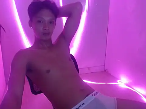 Massive hunk online show from March 2026 04:16:01 AM