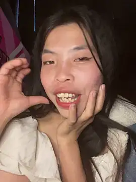 lux-su online show from March 2026 12:16:01 AM