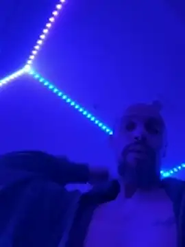 faces818 online show from April 2026 02:14:01 AM