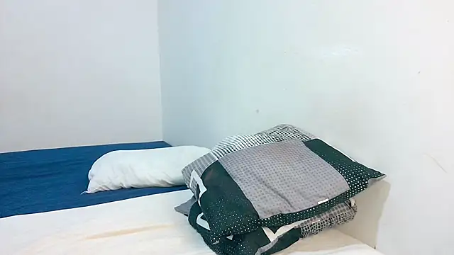 Sthefanyx2 online show from March 2026 01:05:01 AM