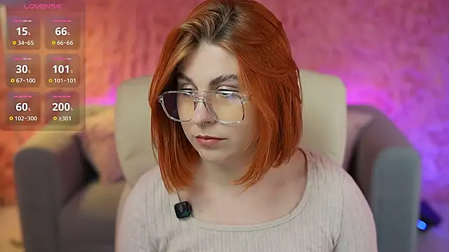 GingerPinky online show from June 2026 06:47:01 PM
