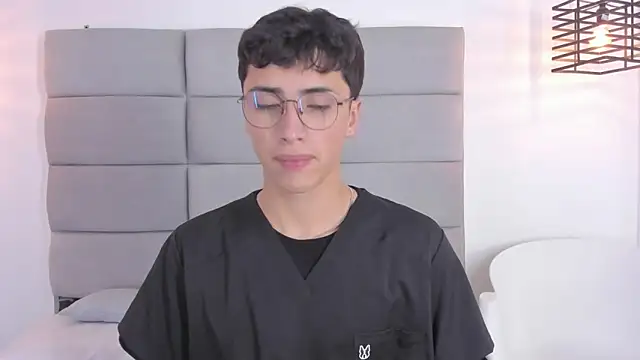 Snapshot of JoshClaarktt chatting on February 2026 03:37:01 AM JoshClaarktt online show from February 2026 03:37:01 AM