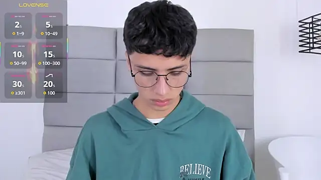 Snapshot of JoshClaarktt chatting on February 2026 03:58:02 AM JoshClaarktt online show from February 2026 03:58:02 AM