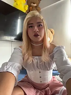TaylorSweetI online show from May 2026 02:34:02 PM