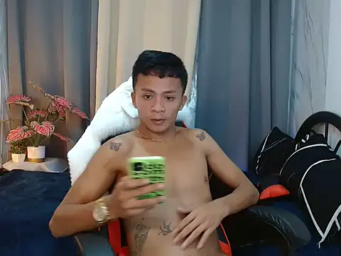 ur twinkKirk6969 online show from March 2026 02:06:02 AM