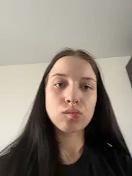 AlicePowells online show from May 2026 11:07:01 AM