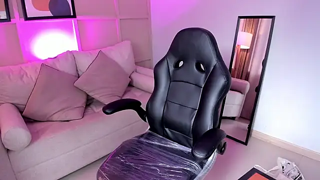 Meivis   online show from January 2026 12:42:02 PM