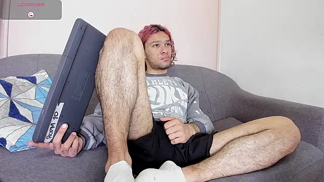 Snapshot of TAYSON_SCOTT chatting on February 2026 01:03:01 PM TAYSON SCOTT online show from February 2026 01:03:01 PM