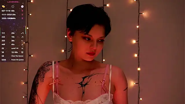 Snapshot of SharylOrbin chatting on February 2026 11:19:02 PM SharylOrbin online show from February 2026 11:19:02 PM