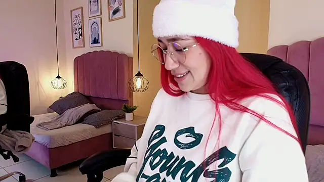 Snapshot of Celestee15_ chatting on December 2025 11:29:01 AM Celestee15 online show from December 2025 11:29:01 AM