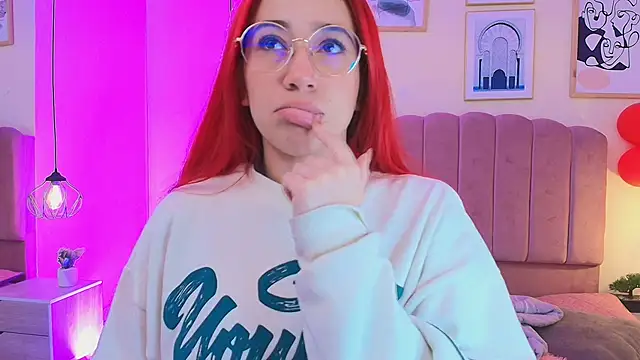 Snapshot of Celestee15_ chatting on February 2026 11:22:01 AM Celestee15 online show from February 2026 11:22:01 AM