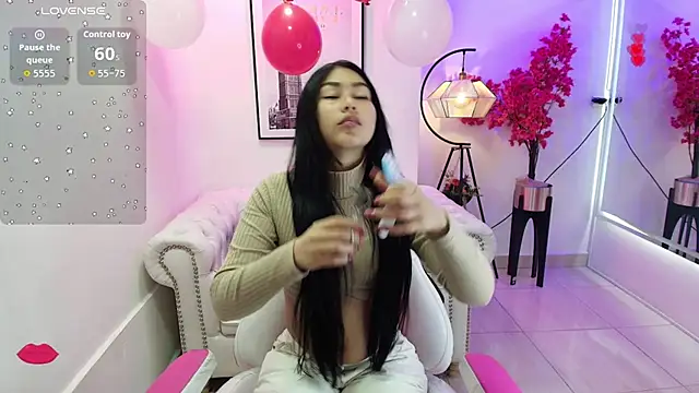 Snapshot of Carolina_cherry chatting on February 2026 11:59:01 AM Carolina cherry online show from February 2026 11:59:01 AM