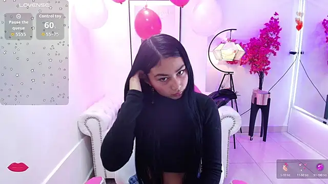 Snapshot of Carolina_cherry chatting on February 2026 12:11:01 PM Carolina cherry online show from February 2026 12:11:01 PM