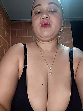 Snapshot of MMia_18 chatting on January 2026 10:31:02 AM MMia 18 online show from January 2026 10:31:02 AM