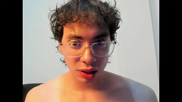 Snapshot of sam_lilith081 chatting on May 2026 05:21:02 PM sam lilith081 online show from May 2026 05:21:02 PM